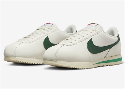 nike cortez rood wit|Nike Cortez shoes green.